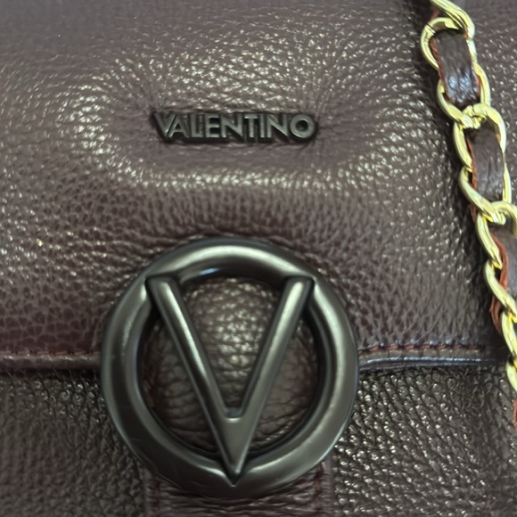 Valentino full size bag. - Picture 2 of 6